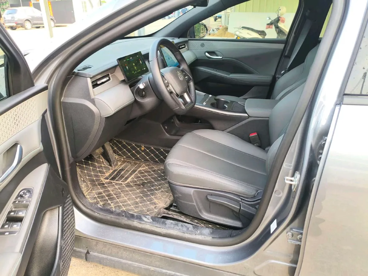 2025 BYD Qin Plus 1.5L 101HP L4 E-CVT PHEV,autocango,china used car exporter,china ev exporter,chinese used car exporter,chinese used ev exporter