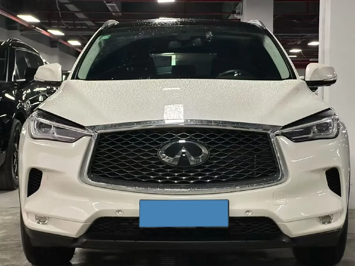 2018 Jeep Grand Commander 2.0T 265HP L4 9AT,autocango,china used car exporter,china ev exporter,chinese used car exporter,chinese used ev exporter