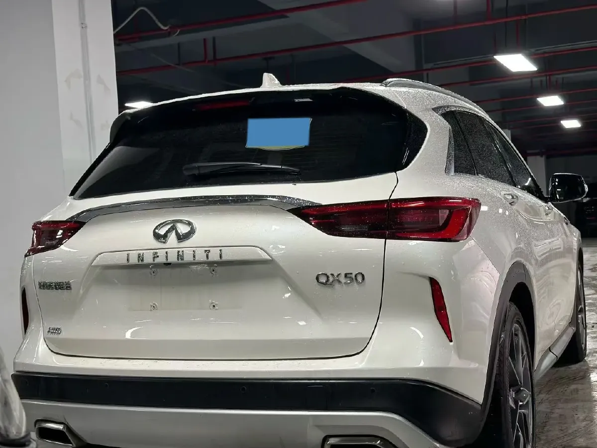 2018 Jeep Grand Commander 2.0T 265HP L4 9AT,autocango,china used car exporter,china ev exporter,chinese used car exporter,chinese used ev exporter