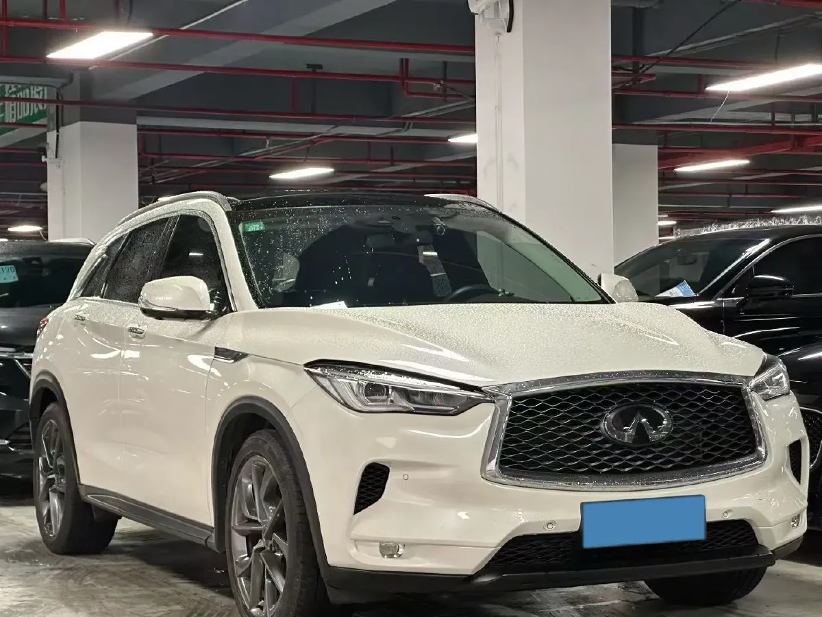 2018 Jeep Grand Commander 2.0T 265HP L4 9AT,autocango,china used car exporter,china ev exporter,chinese used car exporter,chinese used ev exporter