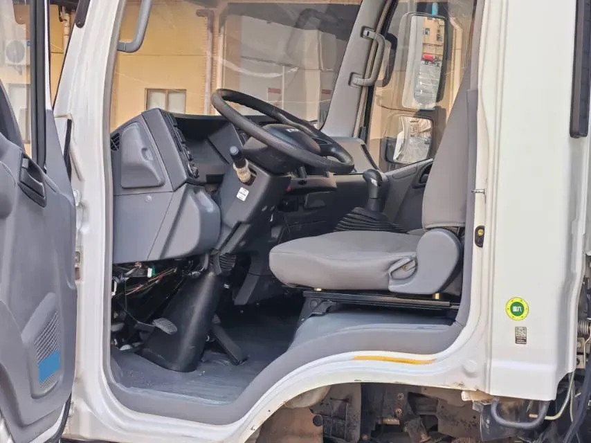 2019 MAXUS XinTu V80 2.5T 136HP L4 6MT,autocango,china used car exporter,china ev exporter,chinese used car exporter,chinese used ev exporter