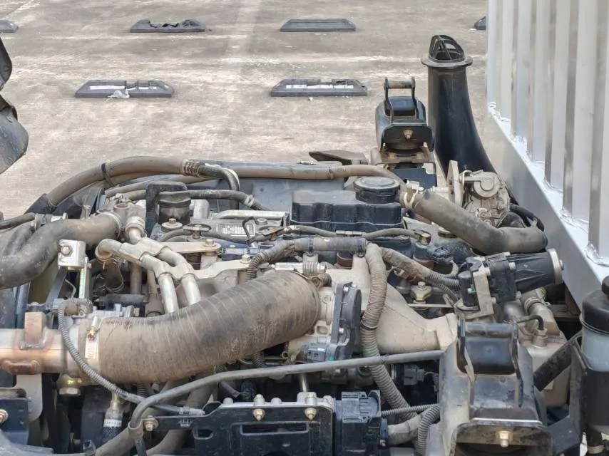 2019 MAXUS XinTu V80 2.5T 136HP L4 6MT,autocango,china used car exporter,china ev exporter,chinese used car exporter,chinese used ev exporter