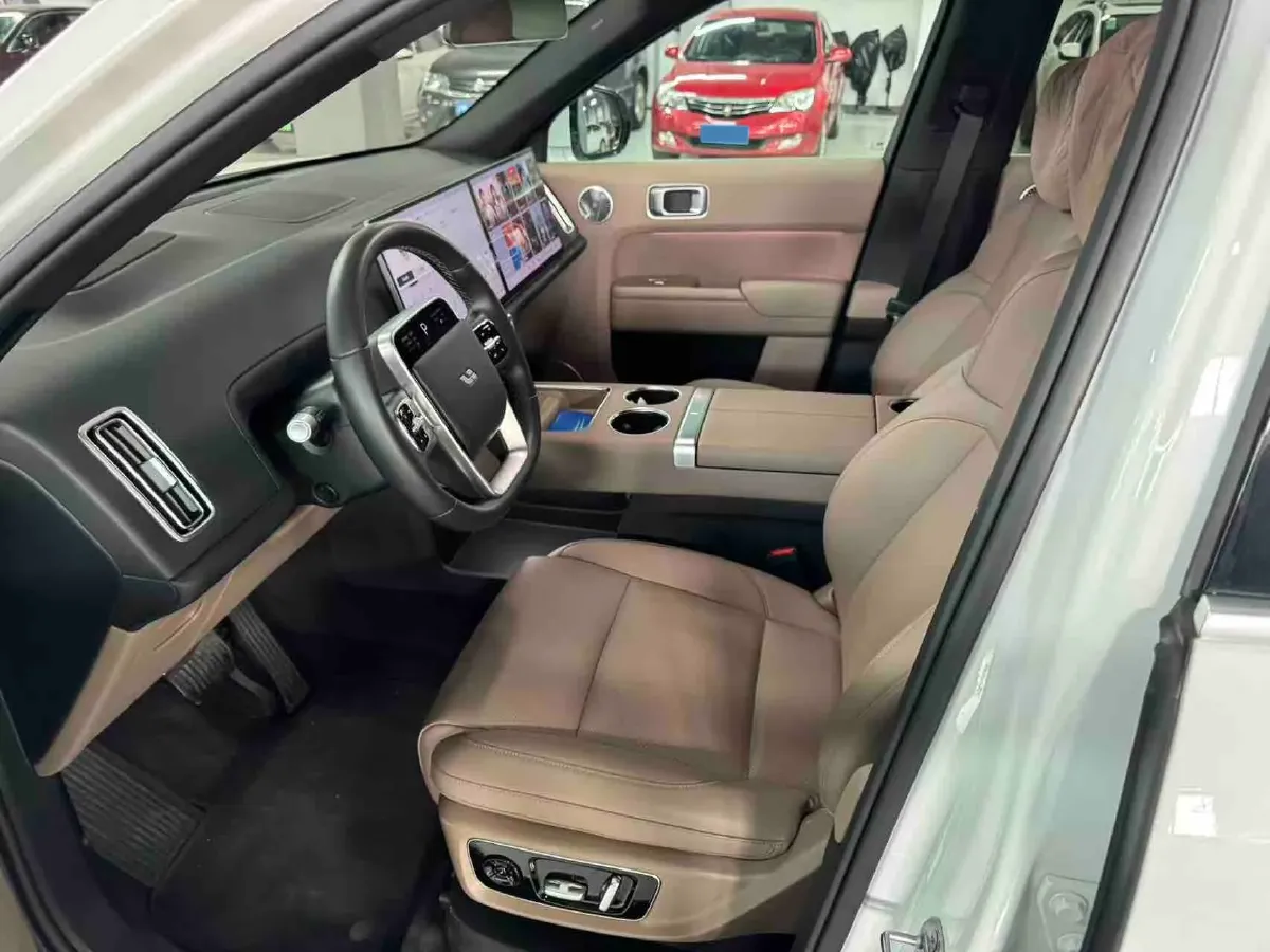 2025 Li L8 Range Extended 154HP REEV,autocango,china used car exporter,china ev exporter,chinese used car exporter,chinese used ev exporter