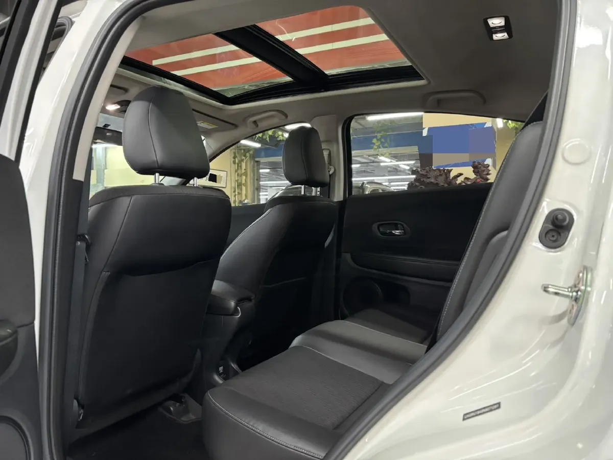 2022 Honda Vezel 1.5L 131HP L4 CVT,autocango,china used car exporter,china ev exporter,chinese used car exporter,chinese used ev exporter