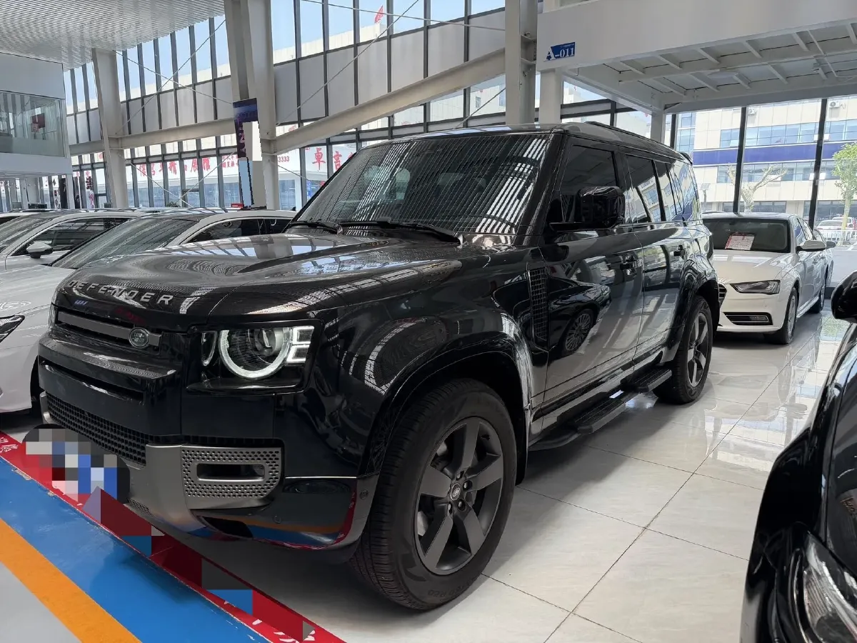 2025 Land Rover Defender 3.0T 400HP L6 8AT,autocango,china used car exporter,china ev exporter,chinese used car exporter,chinese used ev exporter
