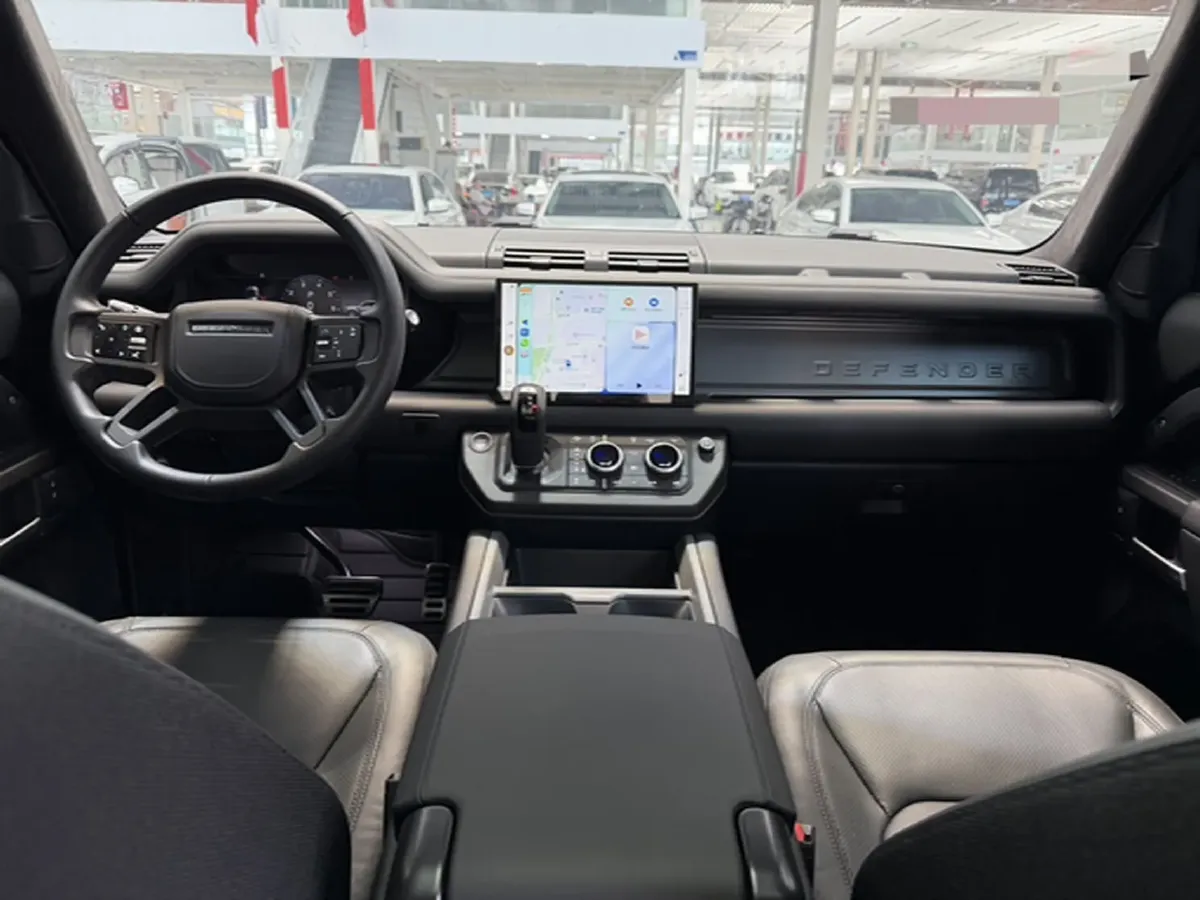 2025 Land Rover Defender 3.0T 400HP L6 8AT,autocango,china used car exporter,china ev exporter,chinese used car exporter,chinese used ev exporter