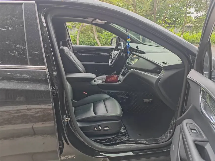 2021 Cadillac XT5 2.0T 237HP L4 9AT,autocango,china used car exporter,china ev exporter,chinese used car exporter,chinese used ev exporter