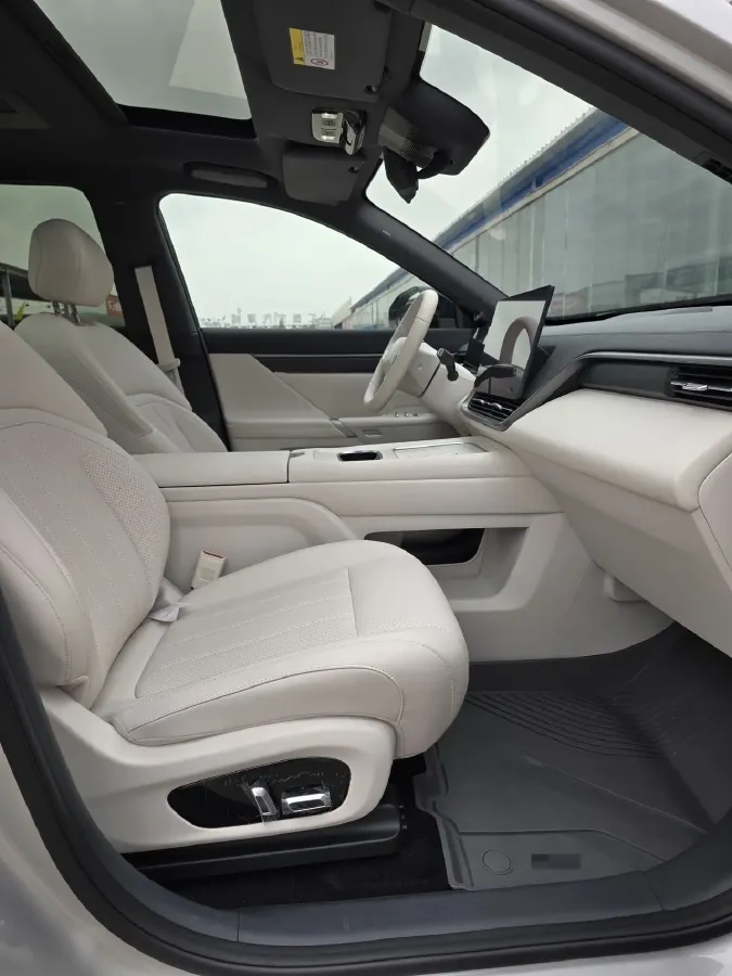 2025 DongFeng eπ eπ008 1.5T 147HP L4 REEV 34.32KWH,autocango,china used car exporter,china ev exporter,chinese used car exporter,chinese used ev exporter