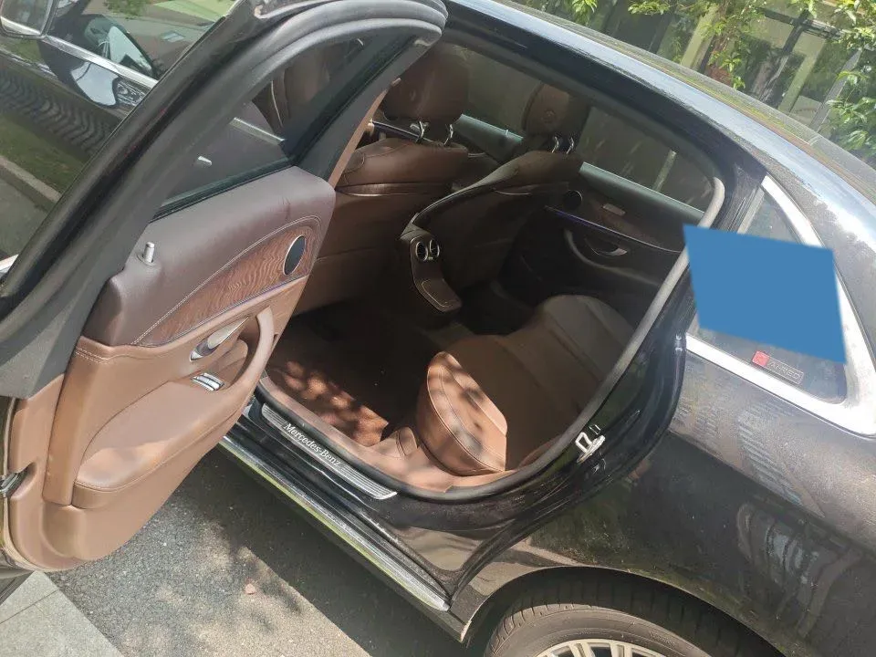 2022 Mercedes-Benz GLC Class 2.0T 258HP L4 9AT,autocango,china used car exporter,china ev exporter,chinese used car exporter,chinese used ev exporter