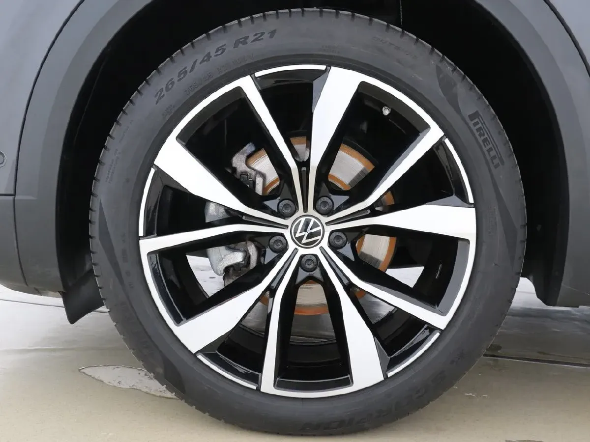 2022 Volkswagen Talagon 2.5T 299HP V6 7DCT,autocango,china used car exporter,china ev exporter,chinese used car exporter,chinese used ev exporter