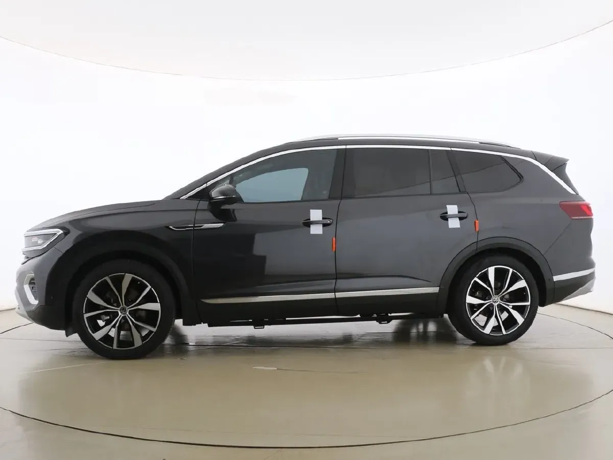 2022 Volkswagen Talagon 2.5T 299HP V6 7DCT,autocango,china used car exporter,china ev exporter,chinese used car exporter,chinese used ev exporter