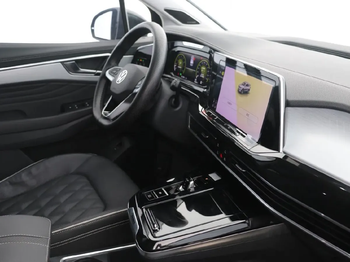 2022 Volkswagen Talagon 2.5T 299HP V6 7DCT,autocango,china used car exporter,china ev exporter,chinese used car exporter,chinese used ev exporter