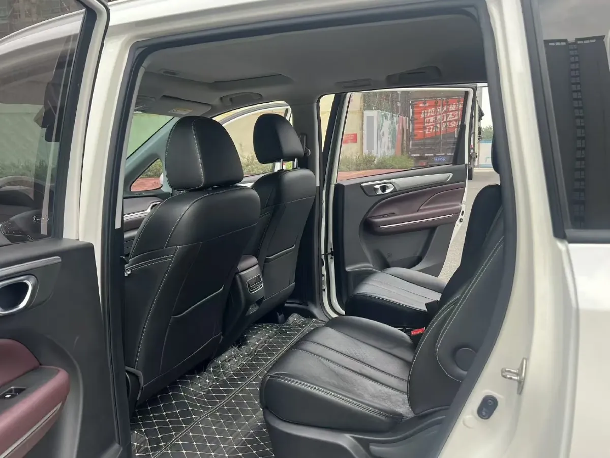 2021 GAC Trumpchi M6 1.5T 169HP L4 7DCT,autocango,china used car exporter,china ev exporter,chinese used car exporter,chinese used ev exporter