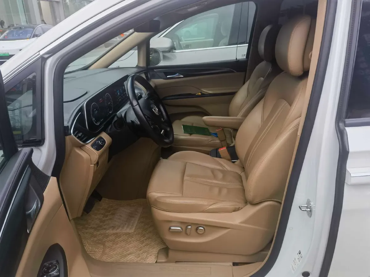2020 Buick GL8 2.0T 237HP L4 9AT,autocango,china used car exporter,china ev exporter,chinese used car exporter,chinese used ev exporter