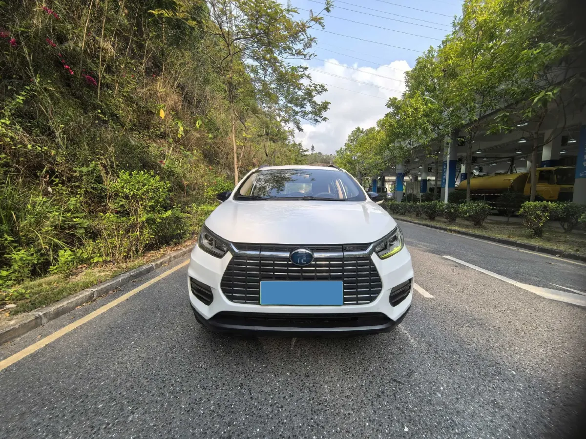 2018 BYD Yuan BEV 43.2KWH,autocango,china used car exporter,china ev exporter,chinese used car exporter,chinese used ev exporter
