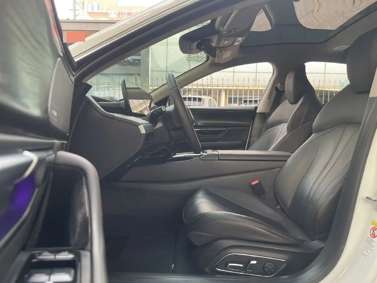 2021 Iveco OuSheng 3.0T 180HP L4 8AT,autocango,china used car exporter,china ev exporter,chinese used car exporter,chinese used ev exporter