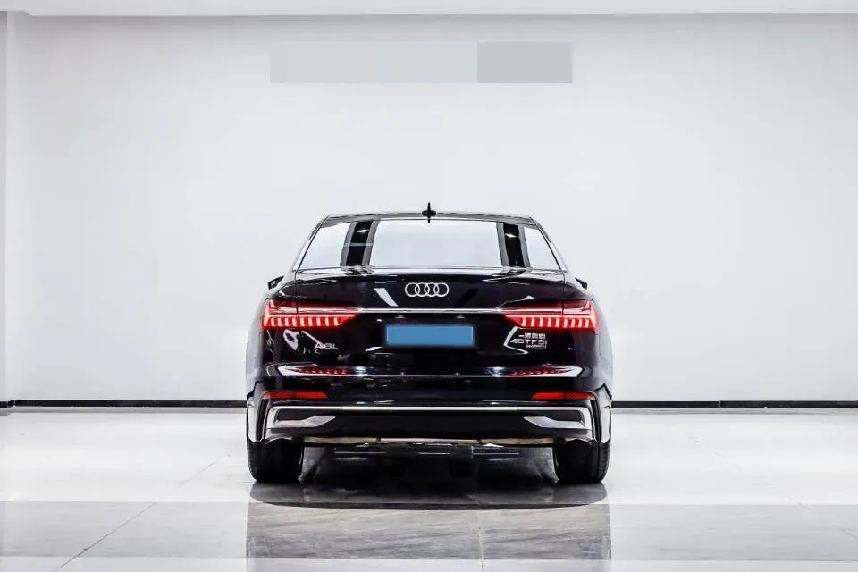 2023 Audi A6L 2.0T 245HP L4 7DCT,autocango,china used car exporter,china ev exporter,chinese used car exporter,chinese used ev exporter