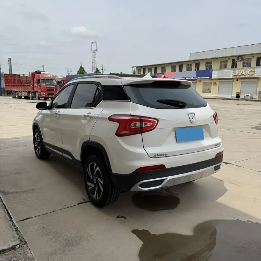 2017 BaoJun 510 1.5L 112HP L4 6MT,autocango,china used car exporter,china ev exporter,chinese used car exporter,chinese used ev exporter