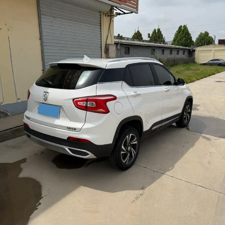 2017 BaoJun 510 1.5L 112HP L4 6MT,autocango,china used car exporter,china ev exporter,chinese used car exporter,chinese used ev exporter