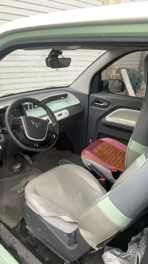 2022 LingBox uni BEV 11.52KWH,autocango,china used car exporter,china ev exporter,chinese used car exporter,chinese used ev exporter