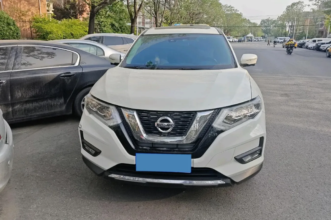 2022 Nissan X-Trail 2.0L 151HP L4 CVT,autocango,china used car exporter,china ev exporter,chinese used car exporter,chinese used ev exporter