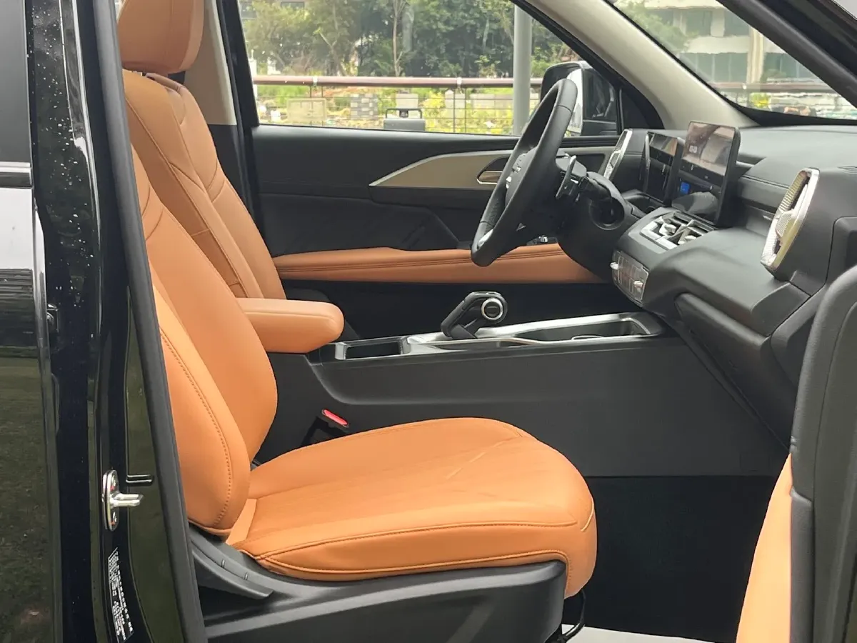 2025 Haval H5 2.0T 166HP L4 8AT,autocango,china used car exporter,china ev exporter,chinese used car exporter,chinese used ev exporter