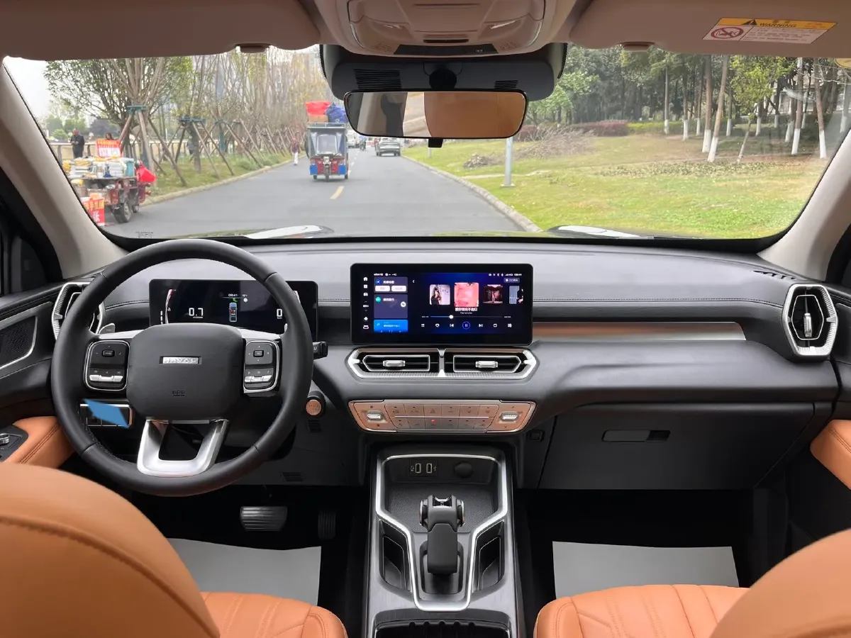 2025 Haval H5 2.0T 166HP L4 8AT,autocango,china used car exporter,china ev exporter,chinese used car exporter,chinese used ev exporter