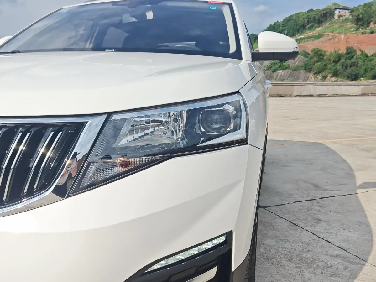 2020 Skoda Kamiq 1.5L 112HP L4 6AT,autocango,china used car exporter,china ev exporter,chinese used car exporter,chinese used ev exporter