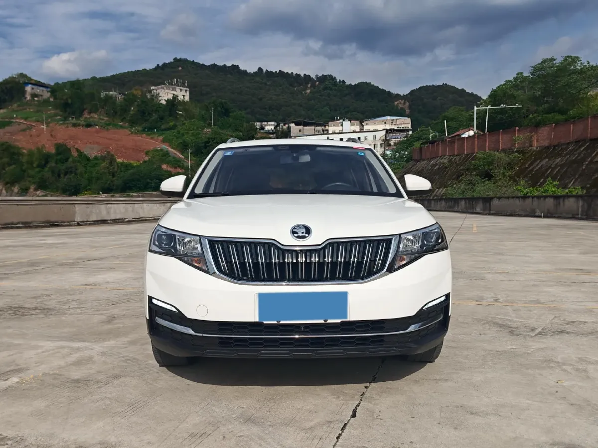 2020 Skoda Kamiq 1.5L 112HP L4 6AT,autocango,china used car exporter,china ev exporter,chinese used car exporter,chinese used ev exporter