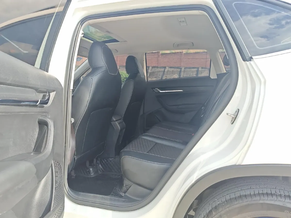 2020 Skoda Kamiq 1.5L 112HP L4 6AT,autocango,china used car exporter,china ev exporter,chinese used car exporter,chinese used ev exporter