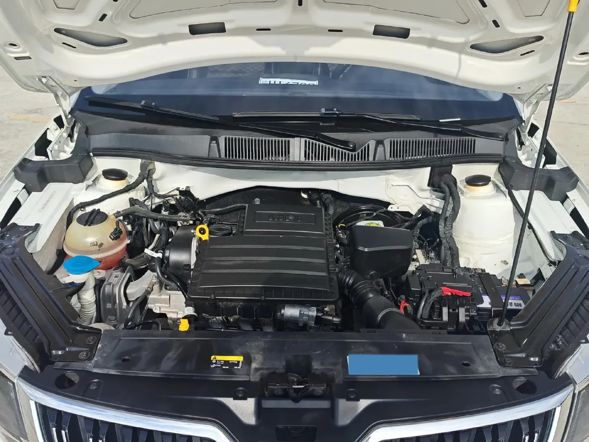 2020 Skoda Kamiq 1.5L 112HP L4 6AT,autocango,china used car exporter,china ev exporter,chinese used car exporter,chinese used ev exporter