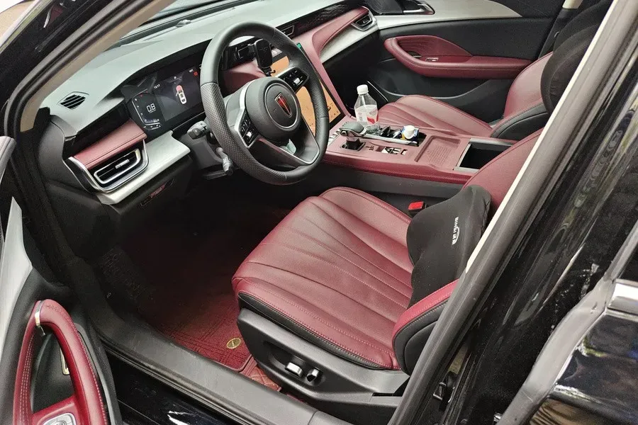 2025 HongQi H5 1.5T 169HP L4 7DCT,autocango,china used car exporter,china ev exporter,chinese used car exporter,chinese used ev exporter