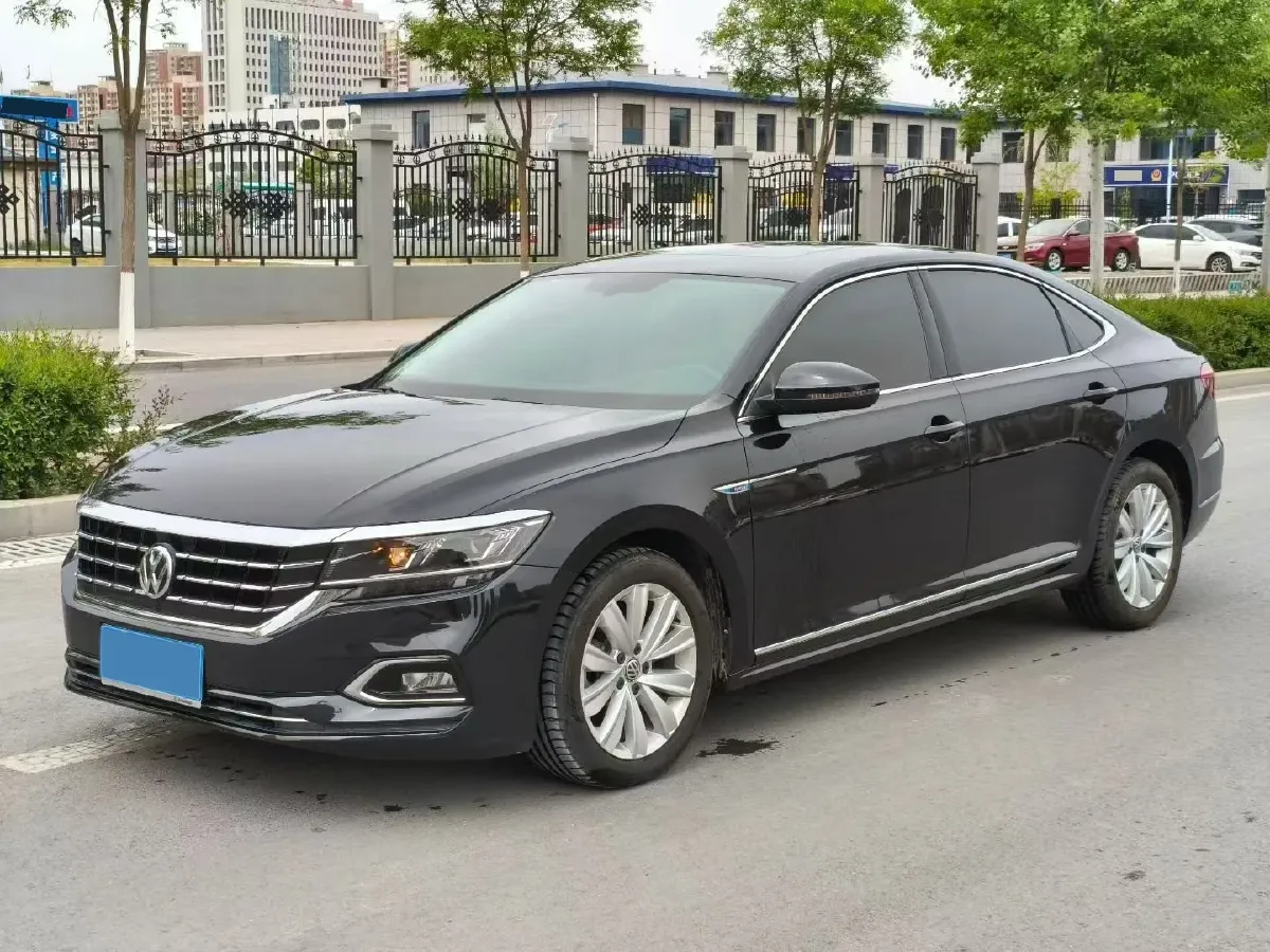 2020 Volkswagen Passat 2.0T 186HP L4 7DCT,autocango,china used car exporter,china ev exporter,chinese used car exporter,chinese used ev exporter