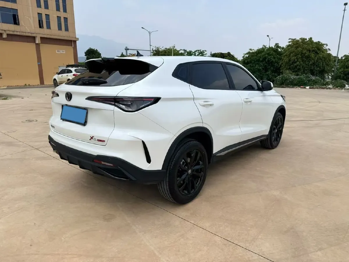 2025 ChangAn X5 PLUS 1.5T 188HP L4 7DCT,autocango,china used car exporter,china ev exporter,chinese used car exporter,chinese used ev exporter