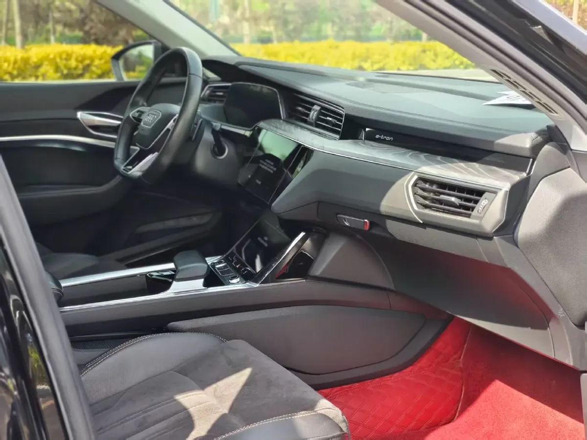 2021 Audi e-tron BEV 96.7KWH,autocango,china used car exporter,china ev exporter,chinese used car exporter,chinese used ev exporter