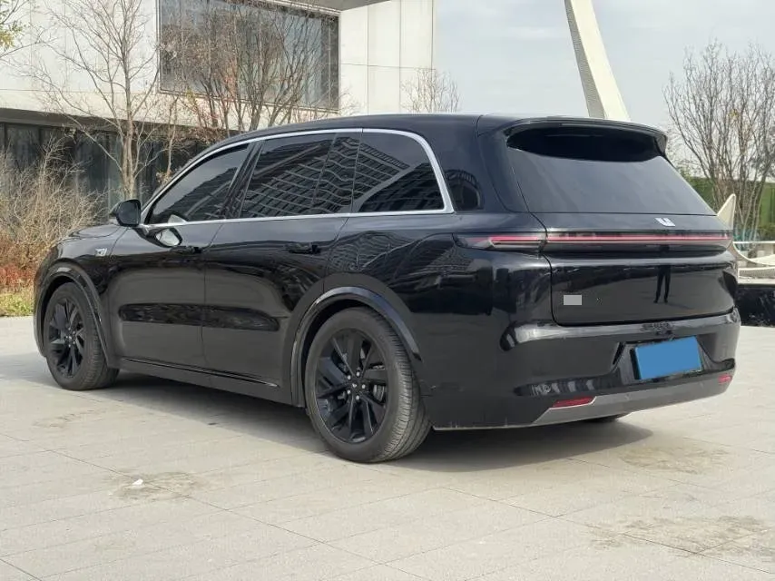 2023 Li L7 Range Extended 154HP REEV 40.9KWH,autocango,china used car exporter,china ev exporter,chinese used car exporter,chinese used ev exporter