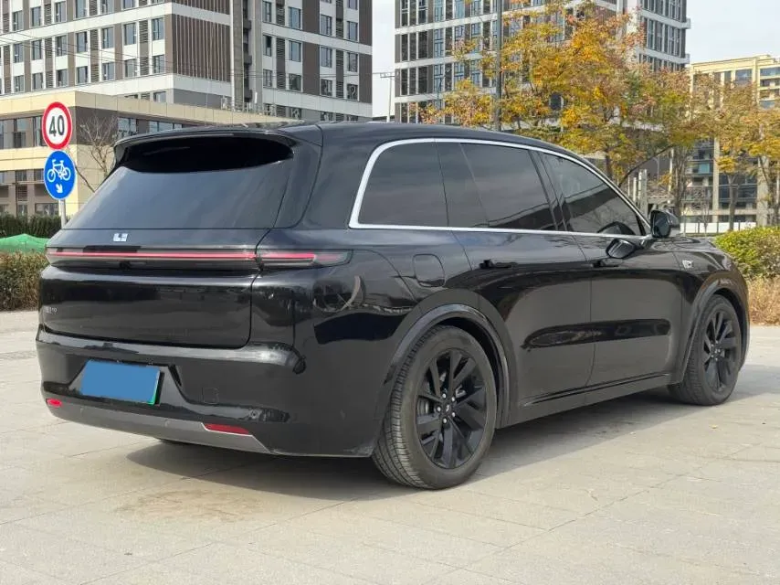 2023 Li L7 Range Extended 154HP REEV 40.9KWH,autocango,china used car exporter,china ev exporter,chinese used car exporter,chinese used ev exporter