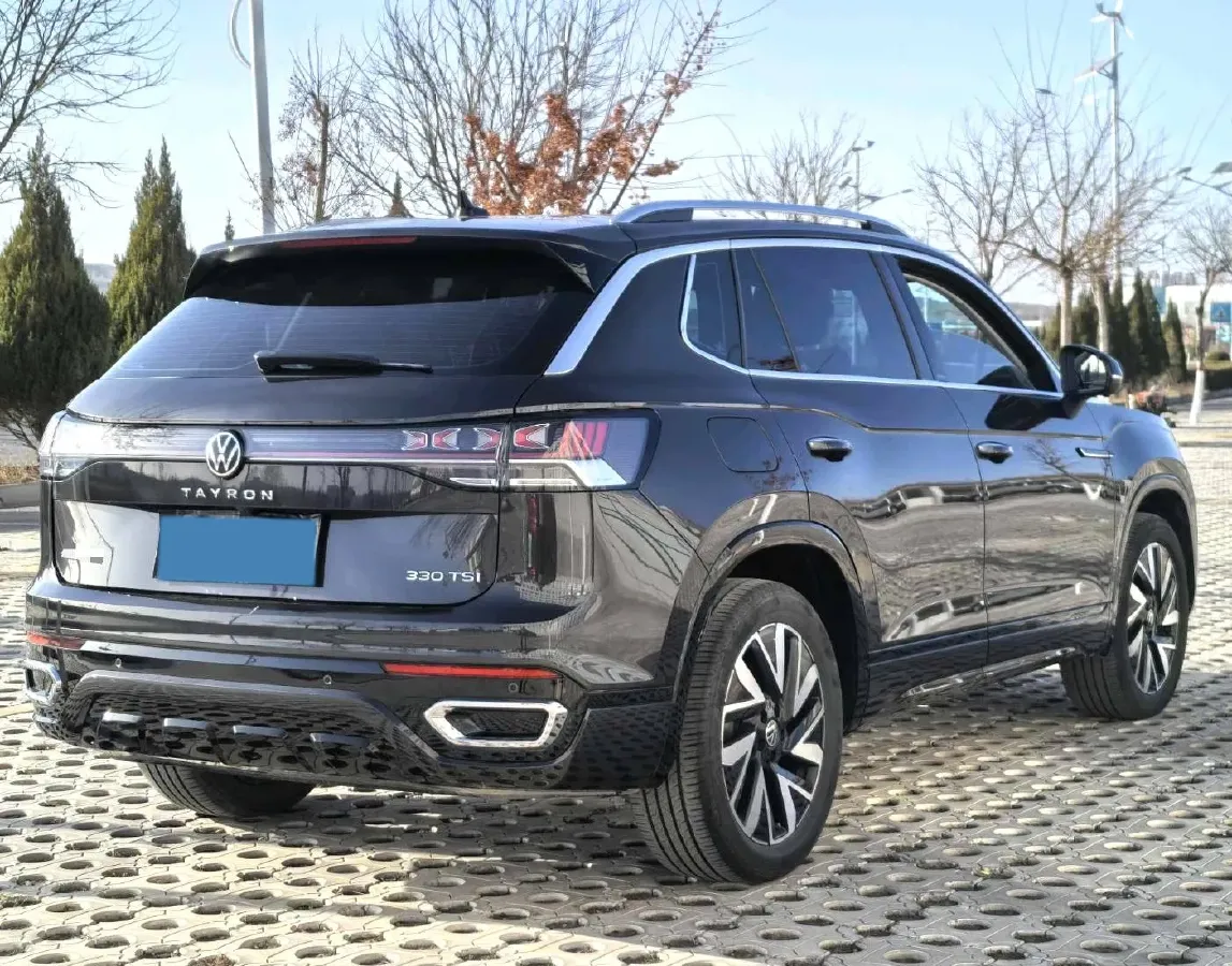 2024 Volkswagen Tayron 2.0T 186HP L4 7DCT,autocango,china used car exporter,china ev exporter,chinese used car exporter,chinese used ev exporter