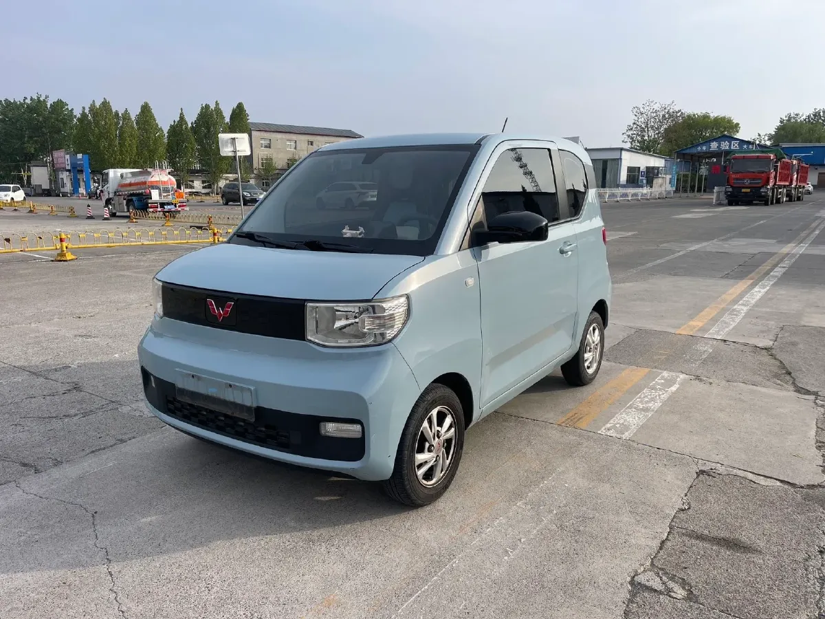 2020 WuLing HongGuang MINI EV BEV 13.8KWH,autocango,china used car exporter,china ev exporter,chinese used car exporter,chinese used ev exporter