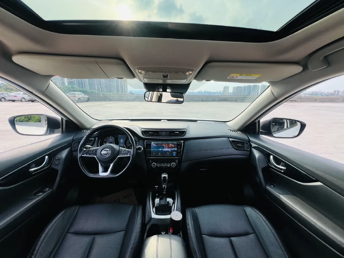 2020 Nissan X-Trail 2.0L 154HP L4 CVT,autocango,china used car exporter,china ev exporter,chinese used car exporter,chinese used ev exporter