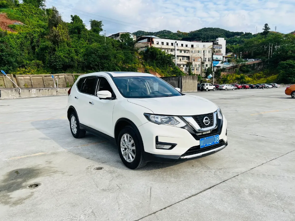 2020 Nissan X-Trail 2.0L 154HP L4 CVT,autocango,china used car exporter,china ev exporter,chinese used car exporter,chinese used ev exporter