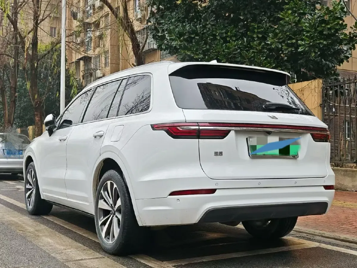 2020 Li ONE Range Extended 131HP REEV 40.5KWH,autocango,china used car exporter,china ev exporter,chinese used car exporter,chinese used ev exporter