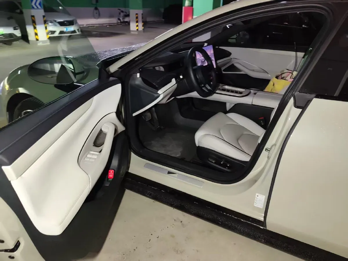 2024 MI SU7 BEV 94.3KWH,autocango,china used car exporter,china ev exporter,chinese used car exporter,chinese used ev exporter