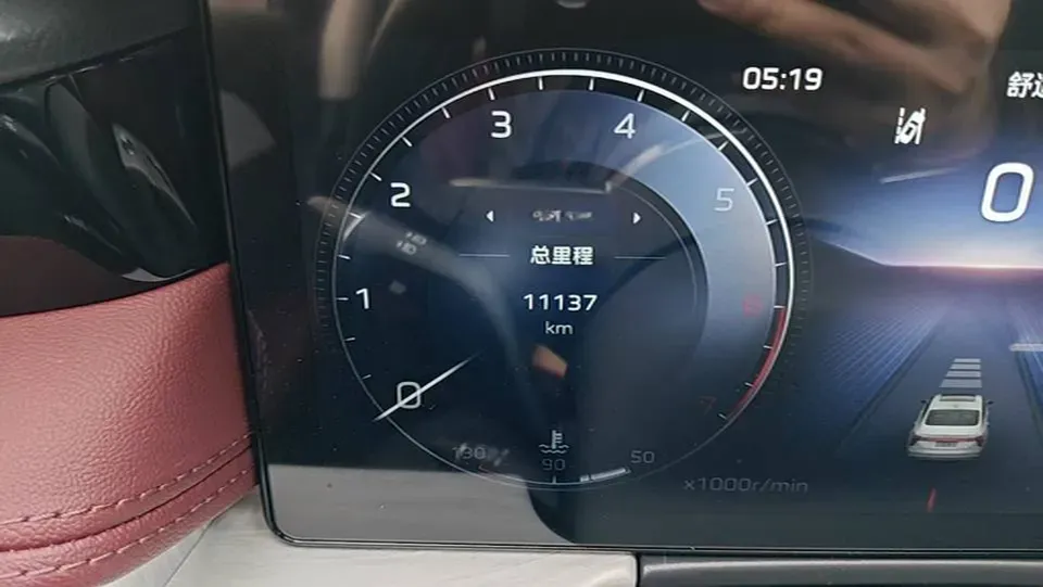 2025 HongQi H5 1.5T 169HP L4 1DHT Hybrid,autocango,china used car exporter,china ev exporter,chinese used car exporter,chinese used ev exporter