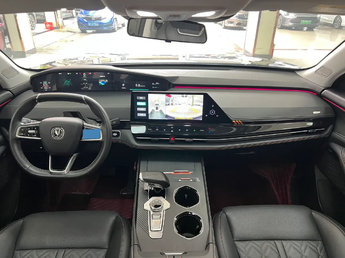 2021 ChangAn UNI-K 2.0T 233HP L4 8AT,autocango,china used car exporter,china ev exporter,chinese used car exporter,chinese used ev exporter