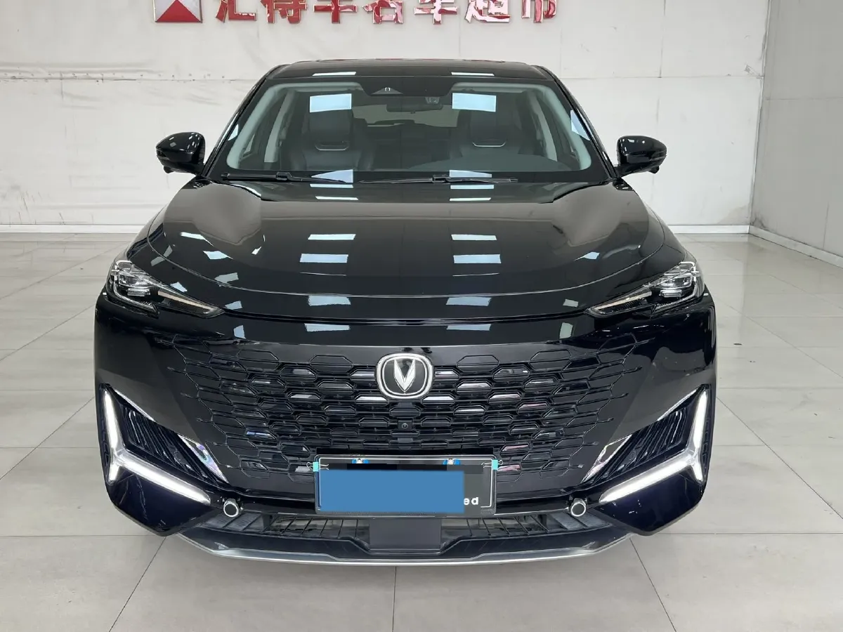 2021 ChangAn UNI-K 2.0T 233HP L4 8AT,autocango,china used car exporter,china ev exporter,chinese used car exporter,chinese used ev exporter