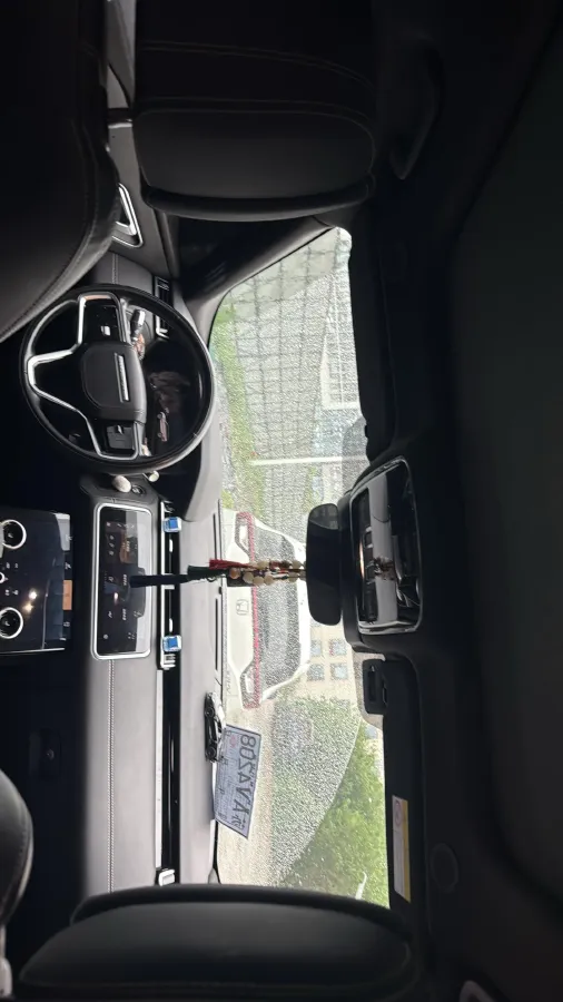 2023 Land Rover Range Rover Velar 2.0T 250HP L4 8AT,autocango,china used car exporter,china ev exporter,chinese used car exporter,chinese used ev exporter