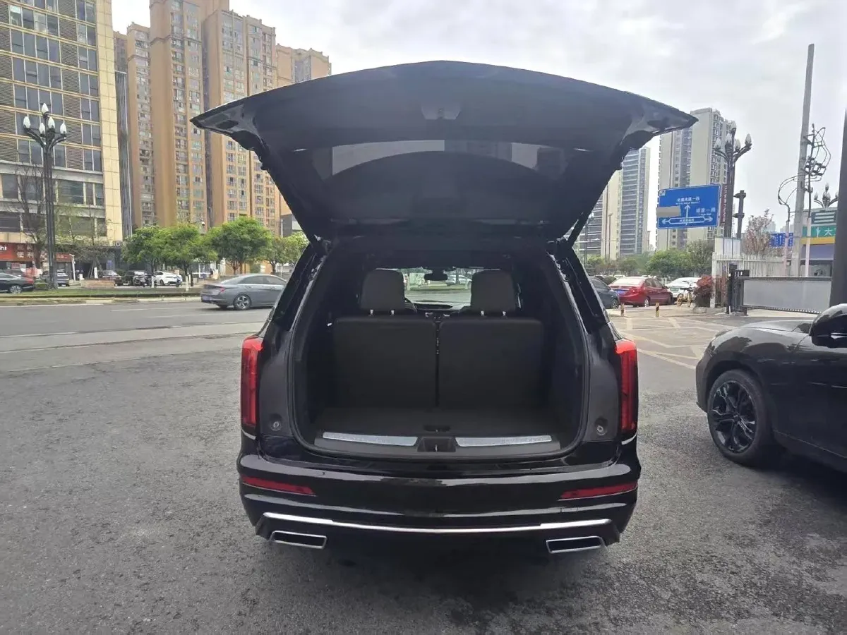 2021 Cadillac XT6 2.0T 237HP L4 9AT,autocango,china used car exporter,china ev exporter,chinese used car exporter,chinese used ev exporter
