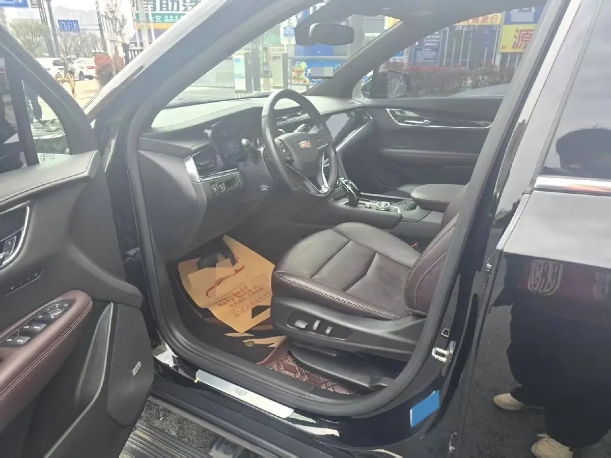 2021 Cadillac XT6 2.0T 237HP L4 9AT,autocango,china used car exporter,china ev exporter,chinese used car exporter,chinese used ev exporter