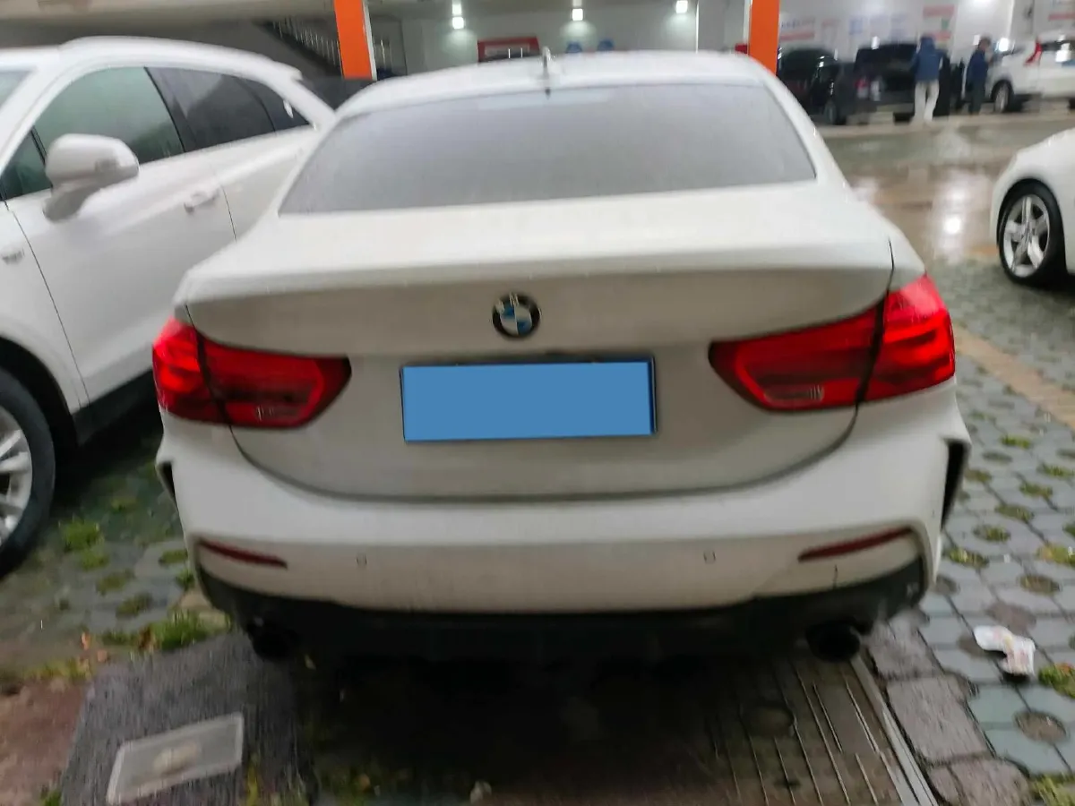 2022 BMW 1 Series 1.5T 140HP L3 7DCT,autocango,china used car exporter,china ev exporter,chinese used car exporter,chinese used ev exporter